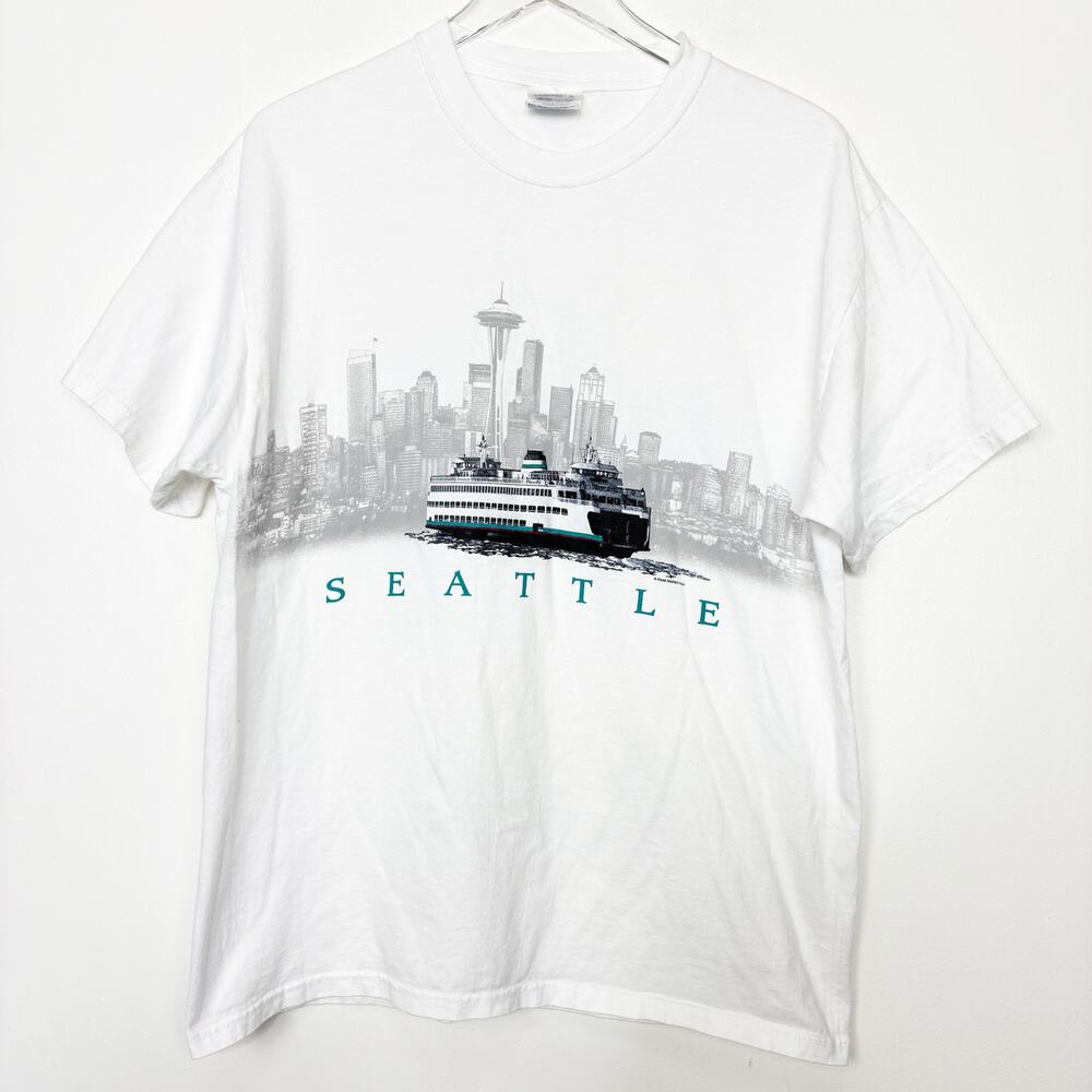 Vintage Hanes Men's Y2K 2000 Seattle Ferry Boat Downtown Skyline White T-shirt L